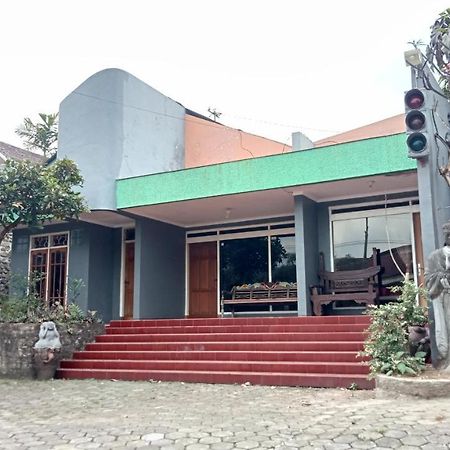 Hotel Embun Pagi Punten Exterior foto